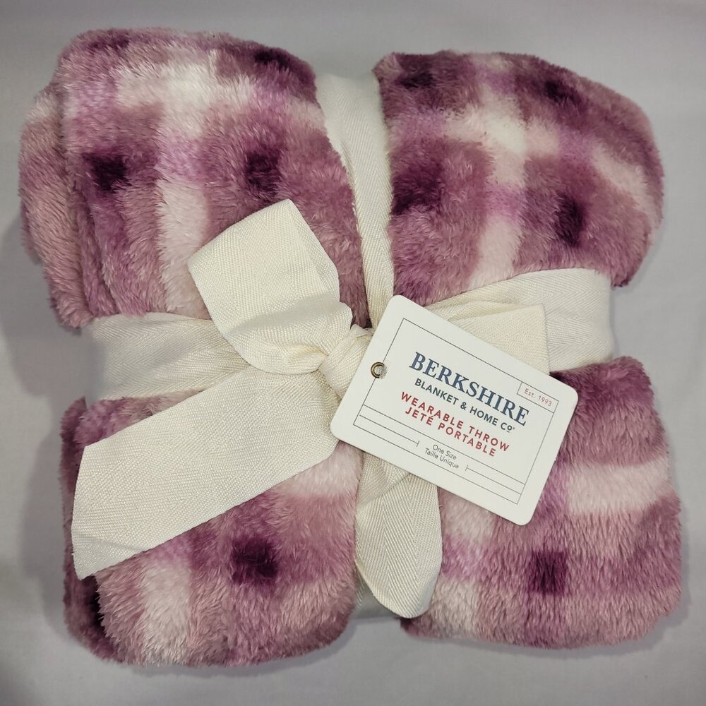 Berkshire Blanket 58"x64" Wearable Throw NEW